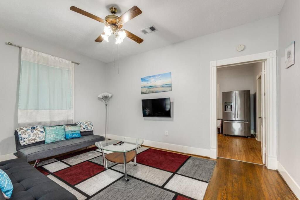 Cozy Sea Breeze Bungalow - 2 Mins To The Beach Galveston Exterior foto